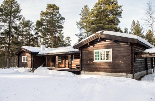 Engerdal Municipality House | Lovely home in Drevsjø with lake view