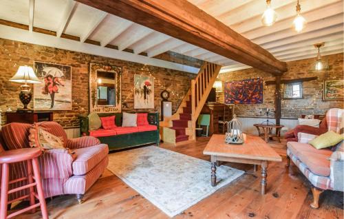 Les Loges-Marchis House | Lovely Home In Les Loges-Marchis