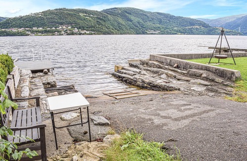 Arna House | Lovely home in Garnes with WiFi