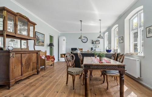 Arø House | Lovely Home In Haderslev With Kitchen