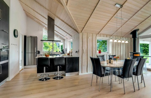 Hobro House | Lovely home in Hobro with WiFi