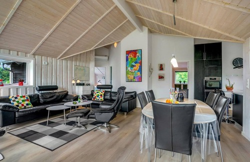 Hobro House | Lovely home in Hobro with WiFi