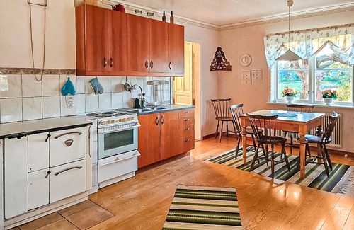 Korsberga House | Lovely home in Korsberga with lake view