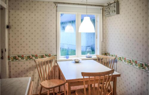 Hagaby House | Lovely Home In Löttorp With Wifi