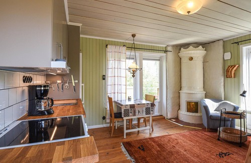 Lur House | Lovely home in Lur with WiFi