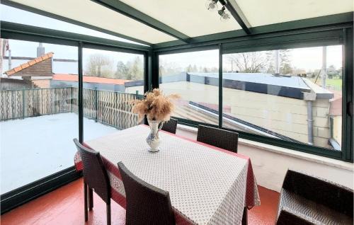 Merville House | Lovely Home In Merville With Wifi