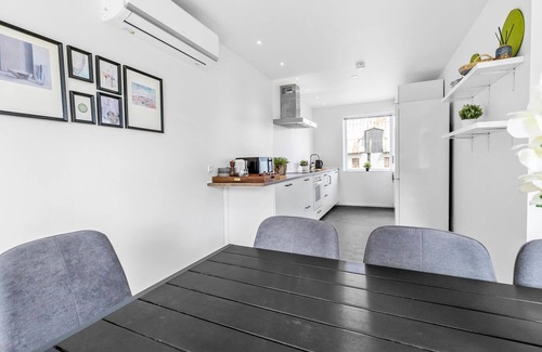 Østermarie House | Lovely home in østermarie with WiFi