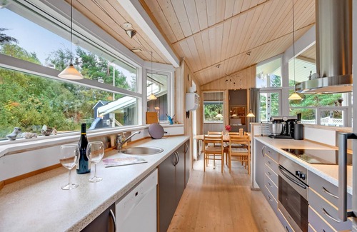 Kramnitse House | Lovely home in Rødby with kitchen