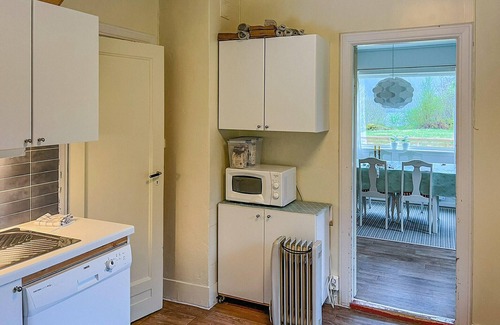 Hyllestad House | Lovely home in Sørbøvåg