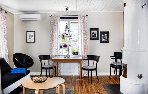 Sommen House | Lovely Home In Sommen With Kitchen