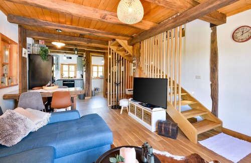 Kapela House | Lovely home in Starcevljani