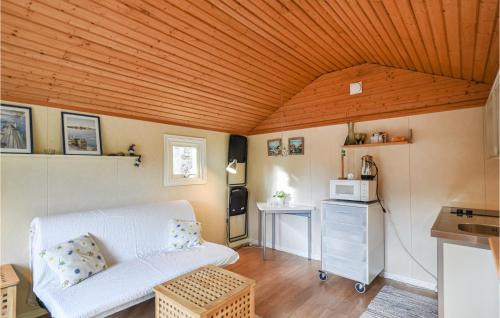 Stromstad Municipality House | Lovely Home In Strömstad With Wifi