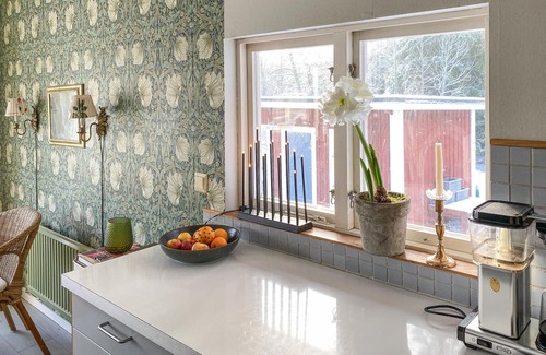 Jönköping House | Lovely home in Taberg with kitchen