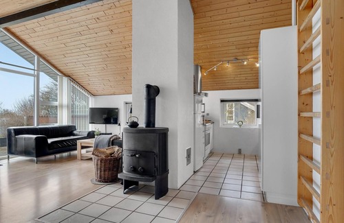 Vestervig House | Lovely home in Vestervig with WiFi