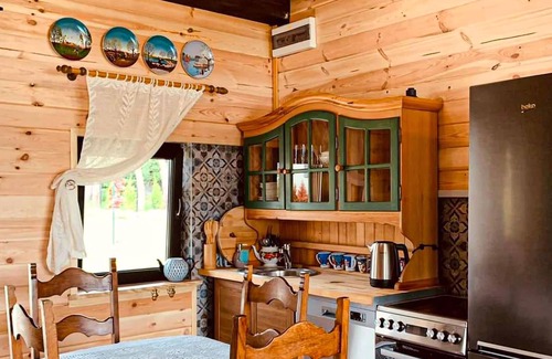 Wegorzyno House | Lovely home in Wegorzyno with WiFi