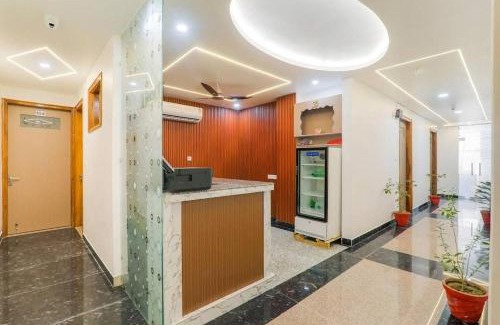 Hazratganj Hotel | Lovely Inn