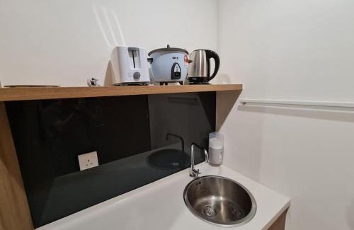 Batu Lintang Apartment | Lovely Kozi Square comfort Studio Home 3C