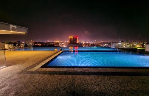 Batu Lintang Apartment | Lovely Kozi Square comfort Studio Home 3C