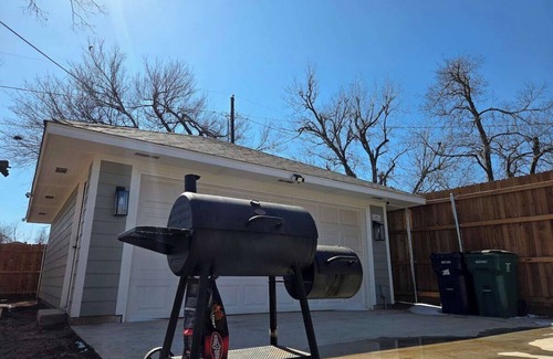 Central Oklahoma City House | Lovely New 3br/2br Home near Downtown/OU/Hospitals/Resort/Arena