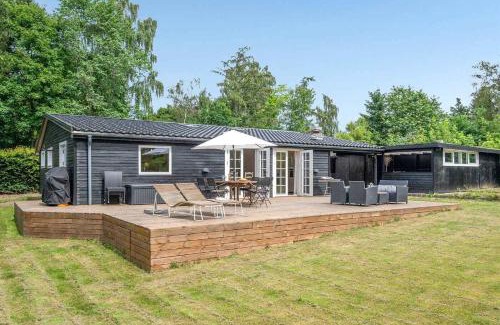 Dronningmolle House | Lovely Secluded Cottage In Dronningmølle