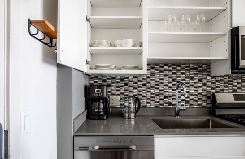 Assembly Square Apartment | Lovely Somerville 1BR w/W/D, Gym & Roof, nr Assembly T, by Blueground