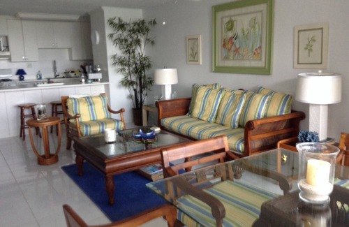 Red Hook Condo | Lovely, spacious upstairs condo at Crystal Cove, on Sapphire beach.
