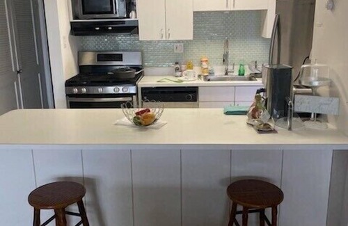 Red Hook Condo | Lovely, spacious upstairs condo at Crystal Cove, on Sapphire beach.
