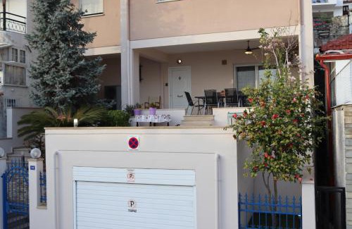 Kavala Apartment | Lovely studio with beautiful garden