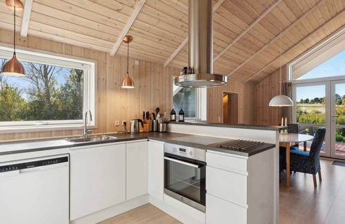 Vejby House | Lovely summer house with SPA, close to the beach.