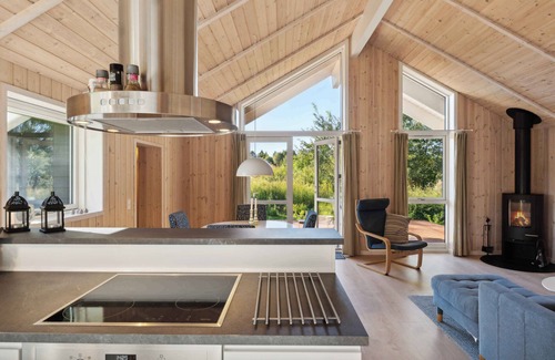 Vejby House | Lovely summer house with SPA, close to the beach.