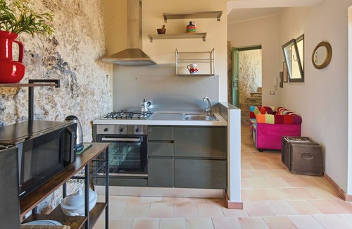 Santa Lucia Villa | LTM GREENHOUSE Evocative historic home in the Latomia dei Cappuccini