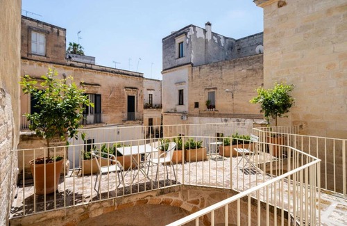 Lecce Historic Center Cabin | Lu Leccio, Junior Stylish Suite