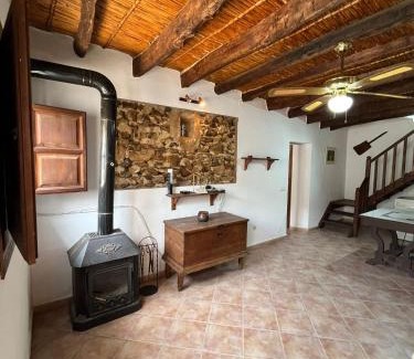 La Brena Ski Chalet | Luby Cortijo El Horno