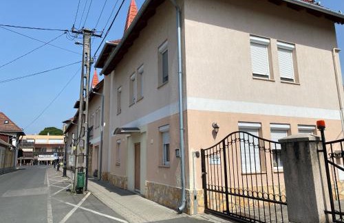 Harkany Apartment | Luca Apartman