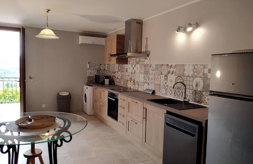 La Tour-Sur-Orb House | Lucinkas Holiday home with 2 bedrooms