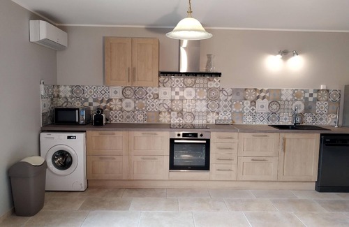 La Tour-Sur-Orb House | Lucinkas Holiday home with 2 bedrooms