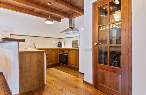 Arties Apartment | Luderna - Apto con terraza Rouche