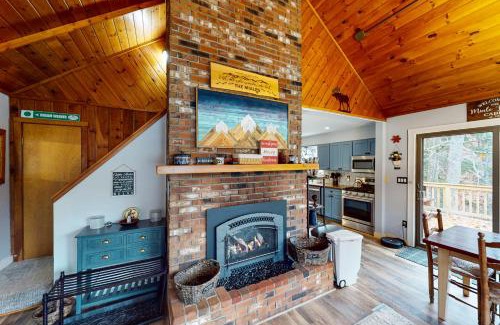 Ludlow House | Ludlow Comfy Cabin