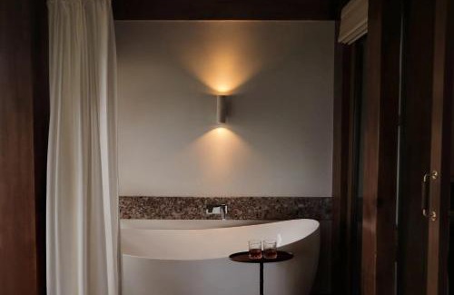 Lugu Lake - Ninglang Hotel | Lugu Lake Tingmiao Lake View Hotel