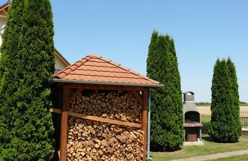 Buk House | Lukács Ház