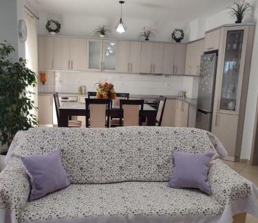 Qafe e Gjashtes Apartment | Luli Apartment