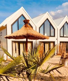 Mielno Resort | Lulu Holiday Resort domki z podgrzewanym Basenem