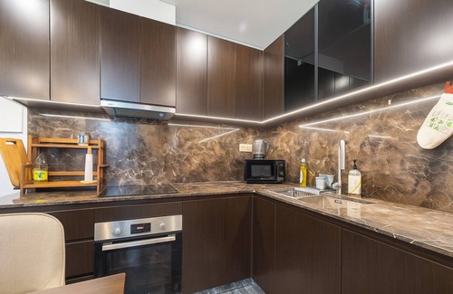 District 2 Apartment | Lumière Vacation by Urban Home