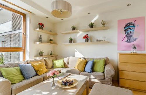 Powisle Apartment | Lumina luxury 3-rooms apart in Warsaw