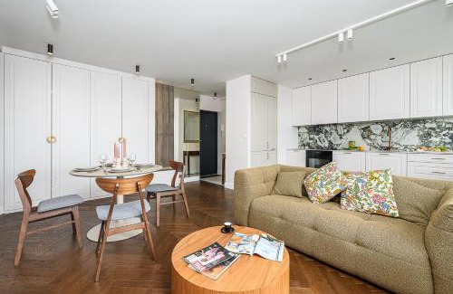 Wola Apartment | Lumina Premium apartment with parking