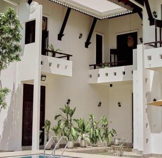 Kaduruduwa Bed & Breakfast | Lumina Retreat Unawatuna Yoga and Residence
