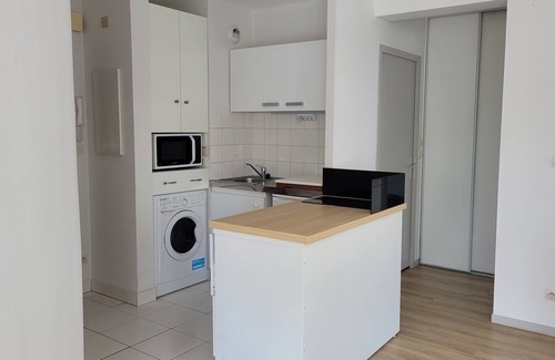 Downtown Angers Apartment | Lumineux T2 Face à la Maine et au Château D'angers