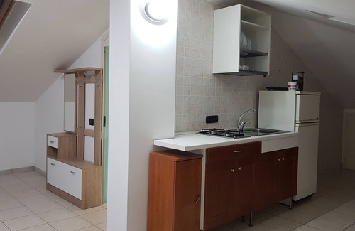 Benevento Apartment | LUMINOUS ROMANTIC ATTIC