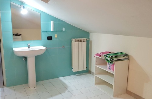 Benevento Apartment | LUMINOUS ROMANTIC ATTIC