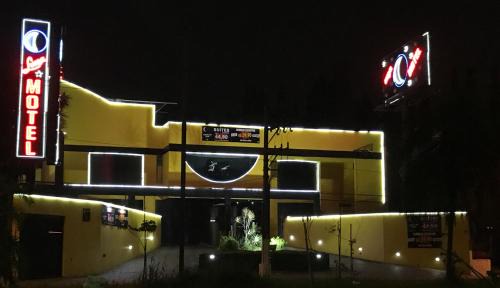 Demarchi Hotel | Luna Motel
